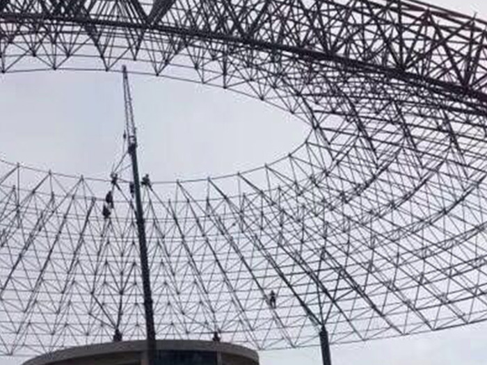 双城篮球馆球形网架厂家价格